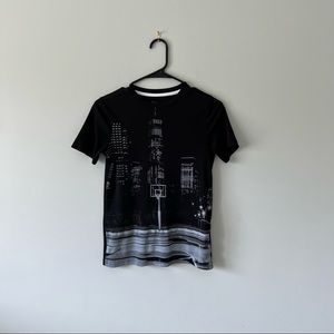 Old Navy Black and Gray Night Time City Graphic T-Shirt Boys Large 10/12